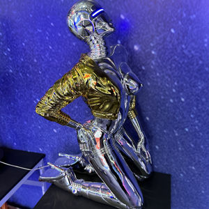 Una sensación del futuro escultura LED personalizada tendencia de moda popular para bares KTV Escultura futura - Product Image 1