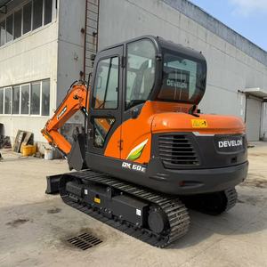 Doosan DX รถขุดขนาดเล็กสีแดง60E สีส้มอุปกรณ์ก่อสร้างใช้งานหนัก - Product Image 2