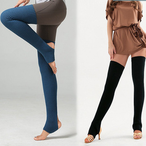 En gros, Chaussettes de yoga longues au-dessus du genou sans orteils pour femmes, et Jambières tricotées hautes jusqu'à la cuisse pour la danse, le yoga et le ballet - Product Image 1