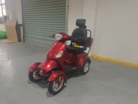Tricycle électrique intelligent à quatre roues pour adultes, une voiture familiale chinoise avec une batterie durable et longue durée de vie