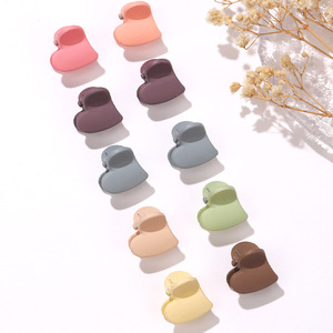 Pince à cheveux en plastique doux mat de couleur unie pour enfants <span class=keywords><strong>coiffure</strong></span> de bébé mini petite pince à saisir filles frange accessoires de cheveux vente en gros - Product Image 6