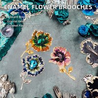 Broches Fleur Émaillées 3 Couleurs Tendance pour Femme, Broches de Mariage en Cristal Élégantes, Idées Cadeaux pour Fêtes et Fiançailles