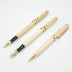 Juego de Bolígrafos de Madera Clara con Logotipo Personalizado, Regalos de Lujo, Bolígrafo de Bambú con Detalles Dorados MB y Caja de Madera - Product Image 4
