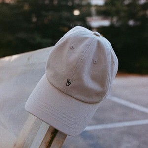 KPOP V LAYOVER Album Lettre Brodé Casquettes de Baseball Protection Solaire Mode Hip-pop Peaked Hat Fans Voyage Shopping Danse Cadeau - Product Image 6