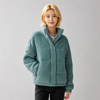 Chaqueta acolchada de pana con cordón y cremallera para mujer AQTQ, personalizada con logo OEM, para exteriores, invierno, nieve, fabricante de prendas en blanco.