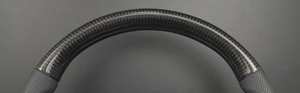 Volante de Coche Personalizado de Fibra de Carbono y Cuero Perforado con Logotipo Personalizado para <span class=keywords><strong>Audi</strong></span> A3/A4/A5/A6/A7/A8/Q3/Q5/Q7/R8/RS3/Serie RS - Product Image 3