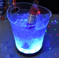Boîte de nuit couleur dégradé lumière changeante 5l vin bière champagne acrylique clair led seau à glace avec poignée