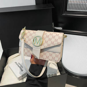 2025韩版几何防水<span class=keywords><strong>PU</strong></span>时尚单肩斜挎包女多功能小方包 - Product Image 2