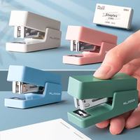 Agrafeuse manuelle miniature NS083 en métal vert, reliure de documents sans effort pour les étudiants et le bureau