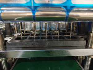 Machine de mise sous vide automatique de qualité alimentaire pour l'emballage de fromages, dattes, viandes en sachets, équipement de thermoformage et de scellage avec injection de gaz - Product Image 6