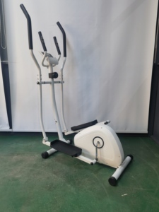 Conception la plus récente, vente chaude, vélo elliptique, entraînement croisé en intérieur, utilisation à domicile, construction en acier magnétique, volant d'inertie de 3 kg, <span class=keywords><strong>roue</strong></span> arrière - Product Image 4