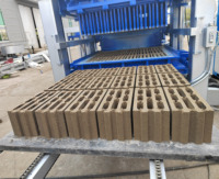 Prix de vente de la machine de fabrication de blocs creux entièrement automatique QT18-15 en Turquie