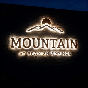 Tùy Chỉnh Kênh Thư Dấu Hiệu Acrylic Logo Dấu Hiệu 3D Logo Đèn Ngoài Trời Đăng Board Thiết Kế Cho Các Cửa Hàng - Product Image 1