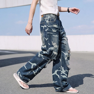 Jeans déchirés style streetwear rétro à imprimé camouflage pour hommes, pantalon ample tendance style hip-hop à jambes larges - Product Image 4