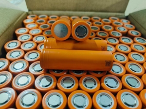 Batería SunPower 21700 40S INR21700 4000mAh 3.6V Celdas Recargables para Paquete de Baterías - Product Image 1