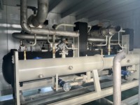 Refroidisseur à vis industriel refroidi par eau 100 tonnes 350 kW certifié CE pour système de refroidissement de processus