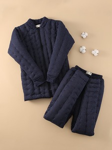 Conjunto de Chaqueta Bomber Hecha a Mano y Pantalones de Cintura Alta para Hombre, Invierno, Grueso, Cálido, Holgado, con Estampado de Corazones, Estilo Urbano para Papá y Abuelo - Product Image 2