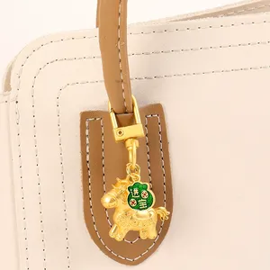 พวงกุญแจทองมงคล | ถุงลูกปัดนำโชคมีเสน่ห์เพื่อความมั่งคั่งและพร - Product Image 4