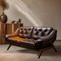 Canapé en cuir véritable de style rétro ; Style villa de luxe rétro française ; Utilisation dans un petit appartement, salon ; Cuir de vachette de première qualité, droit