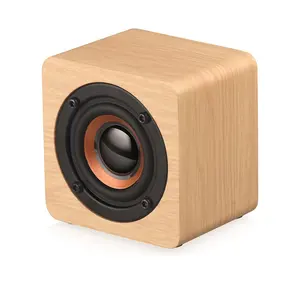 Bestes Geschenk Tragbarer drahtloser Stereo-Mini-Holz lautsprecher für den Außenbereich mit 8 Stunden Spiel