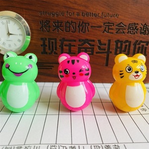 Vaso de juguete con dibujos animados, mini juguete educativo de plástico para niños, diversión para el tiempo de juego - Product Image 3