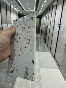 Piastrelle in <span class=keywords><strong>Terrazzo</strong></span> Antico di Alta Qualità 600x1200mm, Effetto Pietra Verde Premium per Pavimentazione Moderna di Terrazze, Ampia Disponibilità - Product Image 1