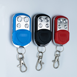 Télécommande universelle multifréquence pour <span class=keywords><strong>porte</strong></span> <span class=keywords><strong>de</strong></span> <span class=keywords><strong>garage</strong></span> 280-868mhz Contrôle <span class=keywords><strong>de</strong></span> portail Copieur RFID Duplicateur - Product Image 4