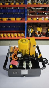 ปั๊มไฮดรอลิกไฟฟ้า VHCP2015 ทดแทน ENERPAC ขนาด 20 ลิตร มอเตอร์ 1.5 กิโลวัตต์ 700 บาร์ ปั๊มไฮดรอลิกระบายความร้อนด้วยอากาศ พร้อมวาล์วโซลินอยด์ - Product Image 6