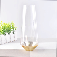 Ensemble de verrerie décorative dorée en gros : carafe, verres à eau, verres à vin, verres à boire, verres à liqueur