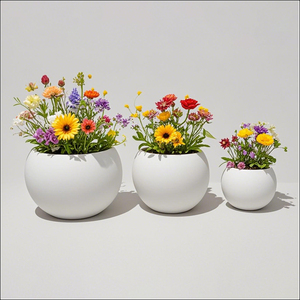 Grands pots à fleurs ronds en fibre de verre, légers, pour extérieur, durables, pour la décoration des centres commerciaux et l'utilisation en jardin. - Product Image 5