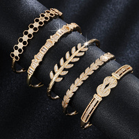 Nouveau Bracelet Trèfle à Quatre Feuilles en Laiton Électroplaqué Diamanté 2026, Design de Niche, Style Sophistiqué, Tendance Explosive