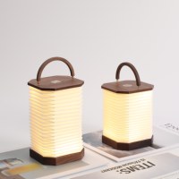Lampe de table LED pliable tendance 2025, lampe verticale accordéon, vente chaude, lampe de lecture en bois pour cadeaux de jour de travail