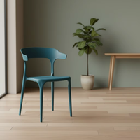 Chaise en plastique PP moderne pour salle à manger d'hôtel, mobilier d'extérieur coloré pour café et cuisine