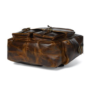 Sac à dos en cuir véritable pour homme, élégant et robuste, fait à la main, cuir de haute qualité, design durable avec un grand espace de rangement, ajustement confortable - Product Image 6