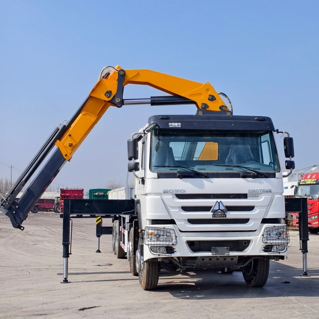 Articulated 8 Ton Knuckle Boom Crane Telescopic Arm High Efficiency for Urban Construction Projects