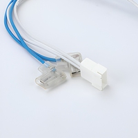 Kabel Harness Biru Putih Kustom dengan Konektor Plastik Putih Terminal Spade untuk Kabel Sinyal dan Daya Papan Kontrol Refrigerasi