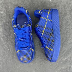 Nouveautés Arrivées Chaussures de Luxe de Haute Qualité Chaussures de Créateur pour Hommes Bleues à Lacets Marque Célèbre Sneakers Chaussures de Course et de Marche pour Femmes - Product Image 4