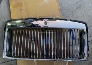 Parachoques delantero de bajo <span class=keywords><strong>precio</strong></span>, rejilla de entrada de aire, rejilla de tanque de agua de malla media para <span class=keywords><strong>Rolls</strong></span>-<span class=keywords><strong>Royce</strong></span> Ghost Wraith Cullinan, venta de piezas de automóviles - Product Image 3