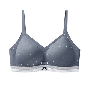 Sujetador Deportivo Clásico de la Serie <span class=keywords><strong>MIU</strong></span> con Diseño de Bloques de Color, Copa 3/4 Acolchada, Estilo Ballet, Transpirable e Inalámbrico para Mujer - Product Image 6