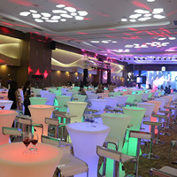 Ensemble de table de bar moderne avec barre lumineuse LED à changement de couleur, durable, résistant à l'eau, en PVC écologique, tabourets de bar commerciaux, salle de sport, hôtel, salle à manger