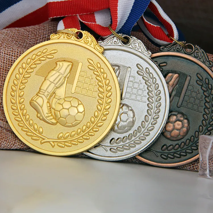 Wholesale Custom Personality 3D Metal Medalla Blank Gold Silver Antique Football Soccer Custom Medal With Ribbon For Club