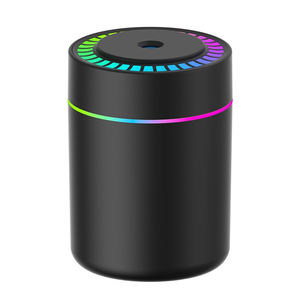 Petit humidificateur d'air USB pour voiture, diffuseur de parfum de bureau, mini purificateur d'air pour la maison et le bureau - Product Image 1