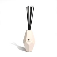Nouvelle conception de flacon diffuseur de parfum, flacon d'arôme blanc, flacon de luxe vide