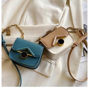 Nouveau 2024 <span class=keywords><strong>Version</strong></span> coréenne Ins mode Texture rétro Mini sac carré chaîne rouge à lèvres main messager sac à bandoulière - Product Image 4