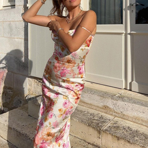 Robe d'été à bretelles, imprimé floral, coupe ajustée, sexy et dos nu - Product Image 2