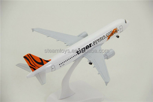 1/<span class=keywords><strong>300</strong></span> modèles d'avions Singapore Airline Travel Gift Tigerair Airways A320 Modèle d'avion moulé sous pression <span class=keywords><strong>Airbus</strong></span> pour Aviation Souvenir - Product Image 4