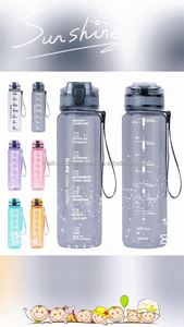 Bouteille d'eau de sport et de gym 32oz en Tritan, unisexe, sans BPA, avec couvercle à clapet, marqueur de temps, paille et filtre, compatible eau bouillante - Product Image 3