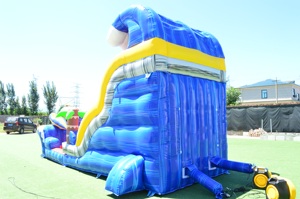 Tobogán de agua inflable gigante comercial personalizado con castillo de patio trasero de piscina para adultos - Product Image 4