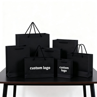 Vente chaude Sacs cadeaux en papier kraft avec logo personnalisé, cartes en carton argenté, carton ivoire pour vêtements, shopping, bijoux, montres