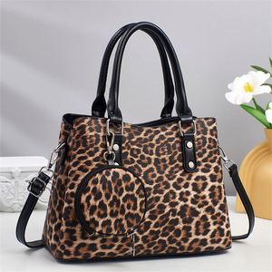 2026 Lady's Purse Fashion Leopard Totes Casual PU Leather Handbags for Gift - Product Image 4